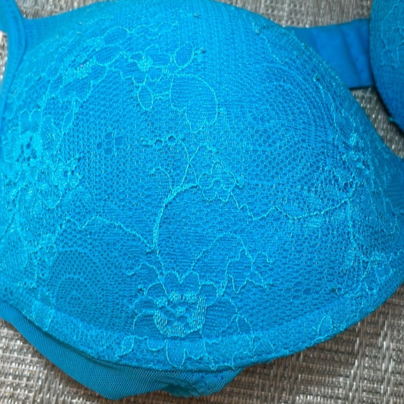 Sexy Aqua Lace Push-Up Bra - Picture 3 of 16